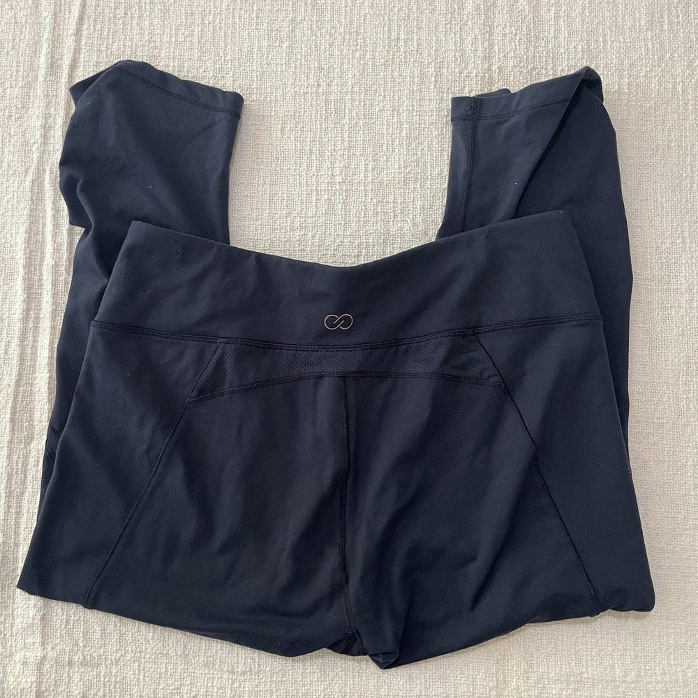 CALIA by Carrie Underwoodā Women's Large Leggings Navy Blue Cropped Ruched Capri